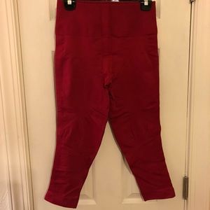 Lululemon crops size 10 GUC